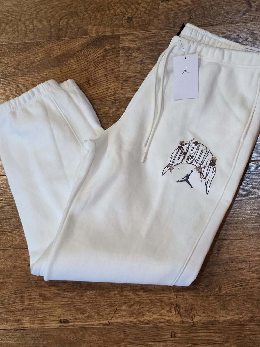 Jordan Women's Brooklyn Fleece Realtree Pants Size LRG.